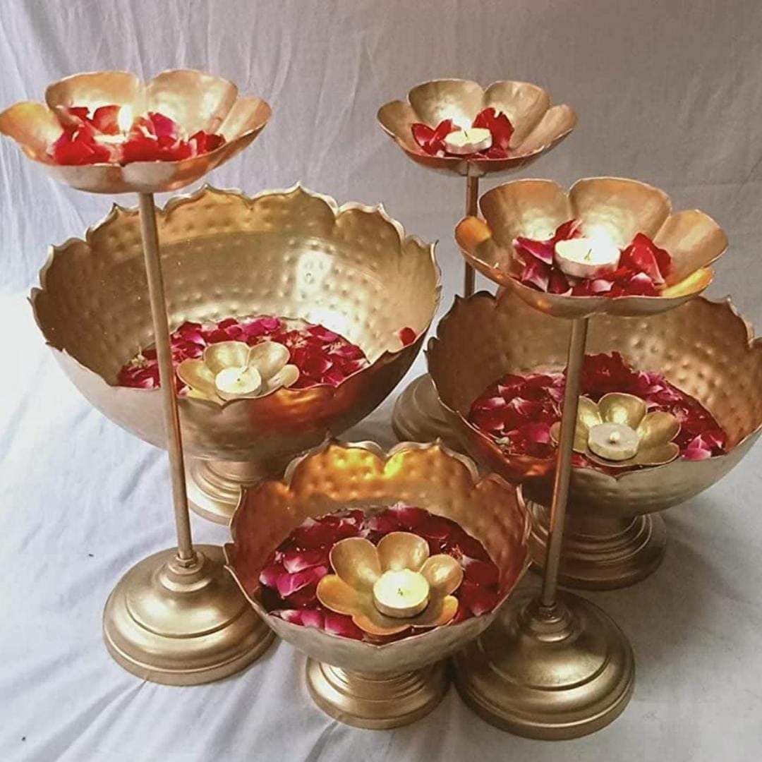 Taj Bowl Urli Candle Stand with Floating Diya | Urli for Home Decor and Festival Decor Size ;- 16,14 and 12 Inch
